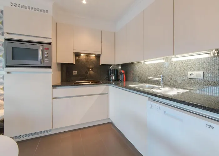 Apartment Sea Breeze By Interhome
